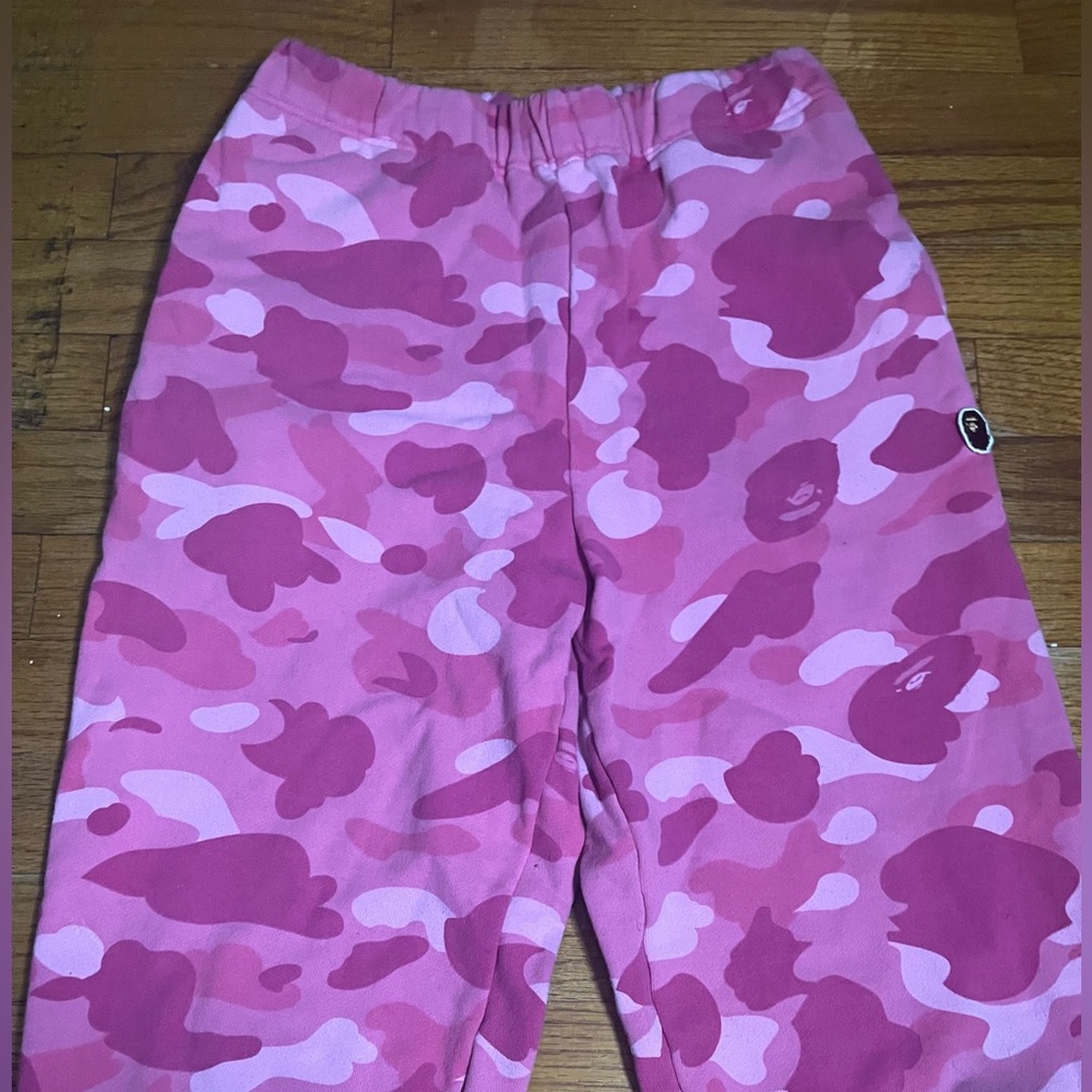A BATHING APE oversized pink sweatpants